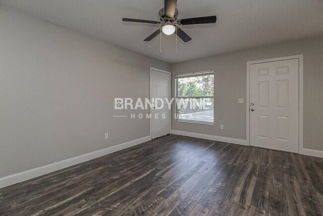 Foto del edificio - 1423 N Tremain St