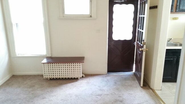 Building Photo - 1453 Ridge Ave
