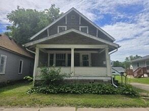 Building Photo - 506 Fowler St
