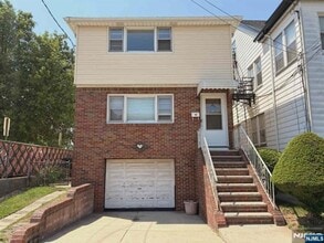 Building Photo - 355 Devon St