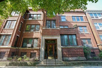 Building Photo - 5340 S Hyde Park Blvd
