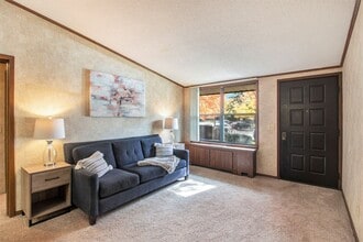 Building Photo - Arrowhead Apartments