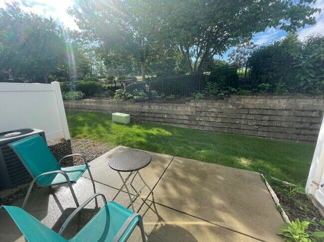 Foto del edificio - 107 Fanwood Ct