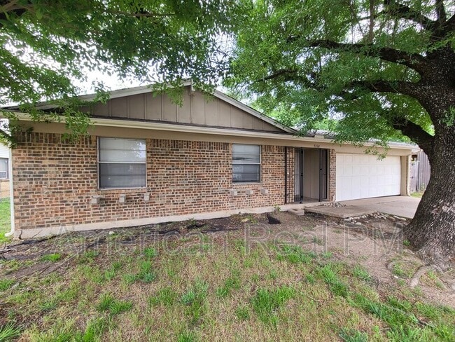 Building Photo - 7226 Harold Walker Dr