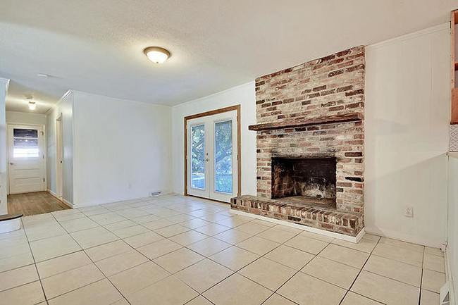 Building Photo - 2914 Limestone FOR RENT!