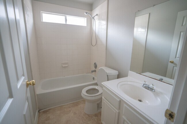Foto del edificio - 20830 Balmoral Glen Ln
