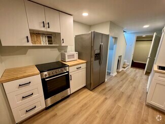 Building Photo - 1217 W 37th St