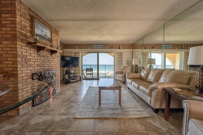 Foto del edificio - 30 Inlet Harbor Rd