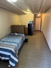 Building Photo - 2600 Lake Ave