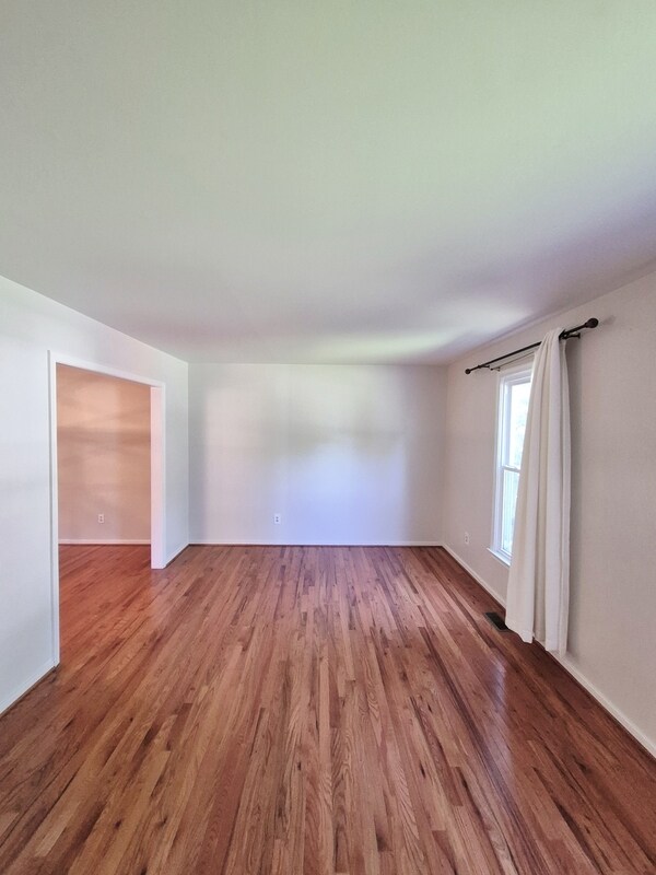Foto del edificio - 9019 Double Tree Ln