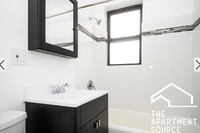 Foto del edificio - 3345 N Marshfield Ave