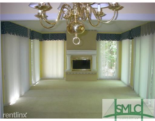 Foto del edificio - 43 Deerfield Rd