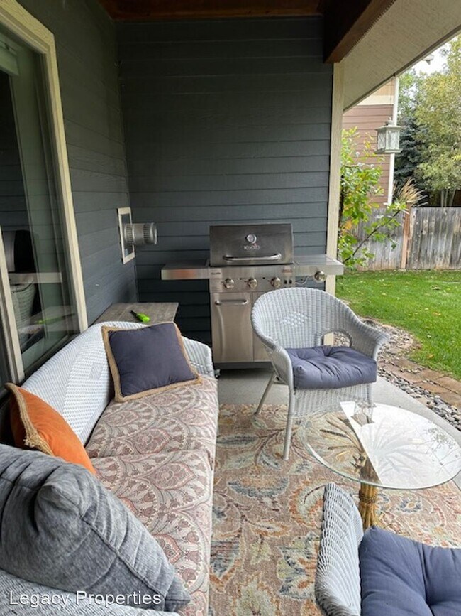 Building Photo - 4 br, 3 bath House - 3361 S 28th Ave