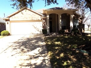 Building Photo - 1918 Appleton Dr