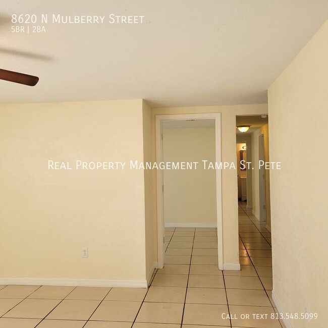 Building Photo - 8620 N Mulberry St