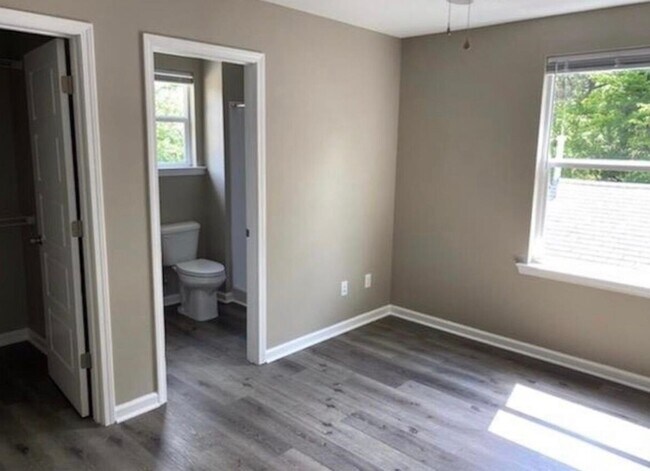 Foto del edificio - 2395 Avery Ave