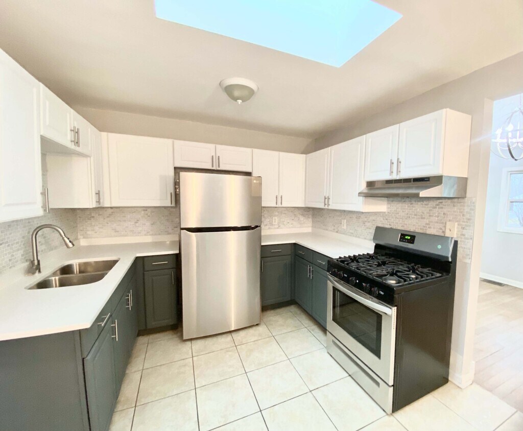 20240 Keystone Ave, Matteson, IL 60443 House for Rent in Matteson, IL