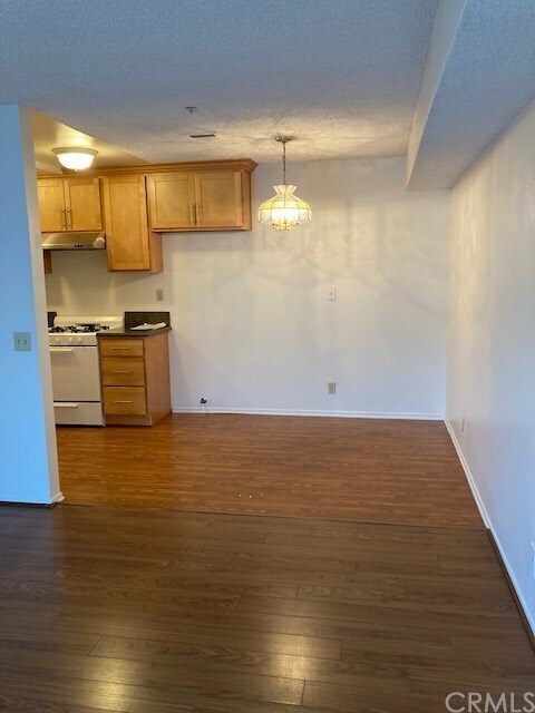 Foto del edificio - 8021 4th St