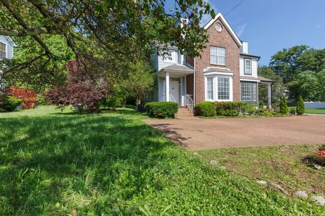 Foto del edificio - 5721 Brentwood Meadows Cir