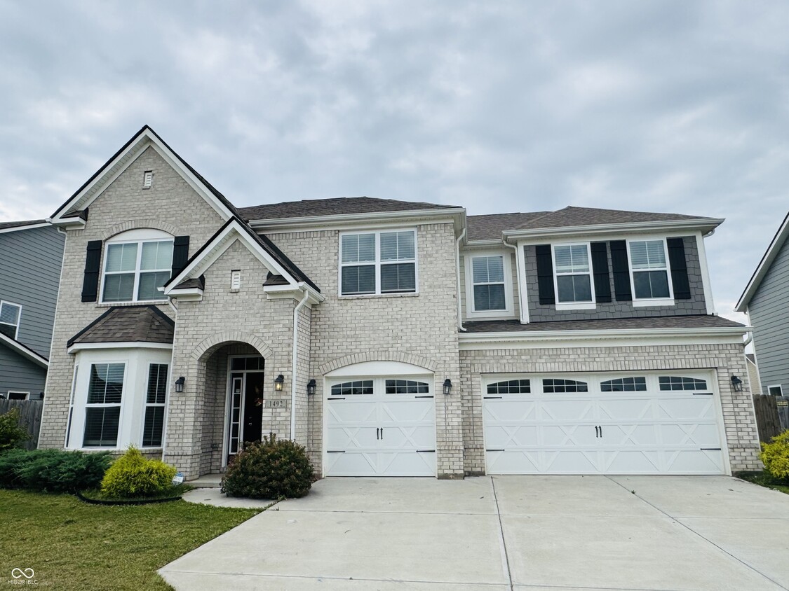 Primary Photo - 1492 Trailside Dr