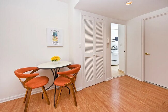 Foto del edificio - 210 E 47th St