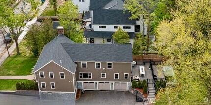 Building Photo - 265 Jackson St