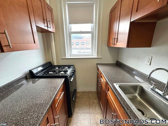 Foto del edificio - 1179 Boylston St