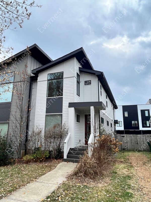 Photo - 549 B Moore Ave House