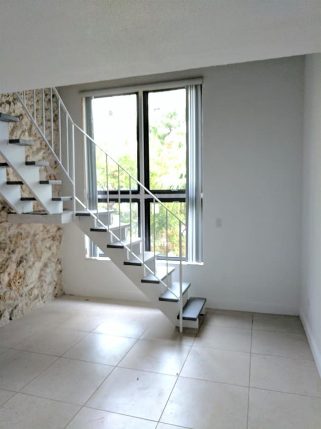 Building Photo - 24 Calabria Ave