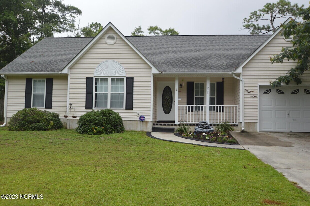 228 Natalie Ln, Hubert, NC 28539 House for Rent in Hubert, NC