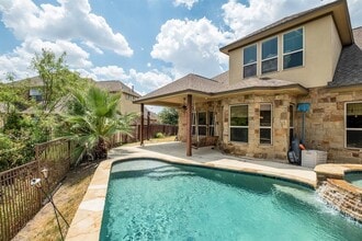Building Photo - 2921 Desert Candle Dr