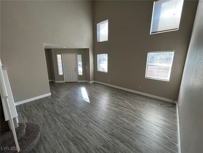 Foto del edificio - 9844 Via Delores Ave