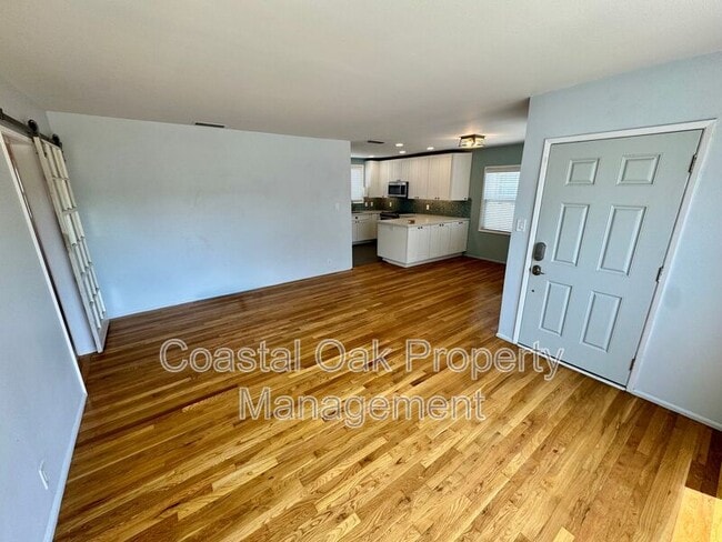 Building Photo - 4836 Hayter Ave