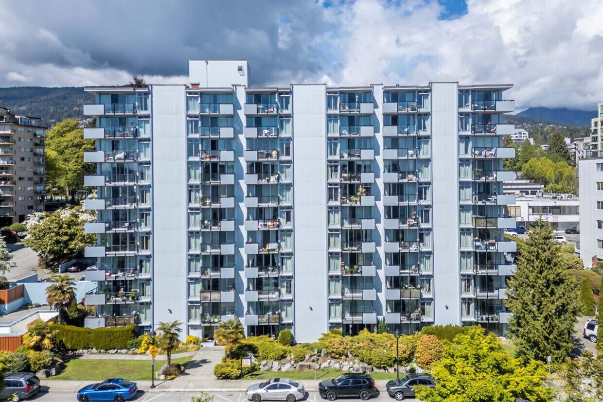 Building Photo - Village Towers