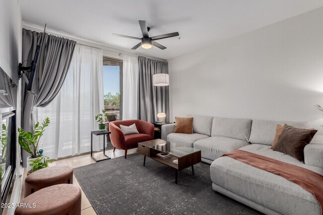 Foto del edificio - 1701 E Colter St