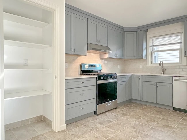 Foto del edificio - 76 Front St