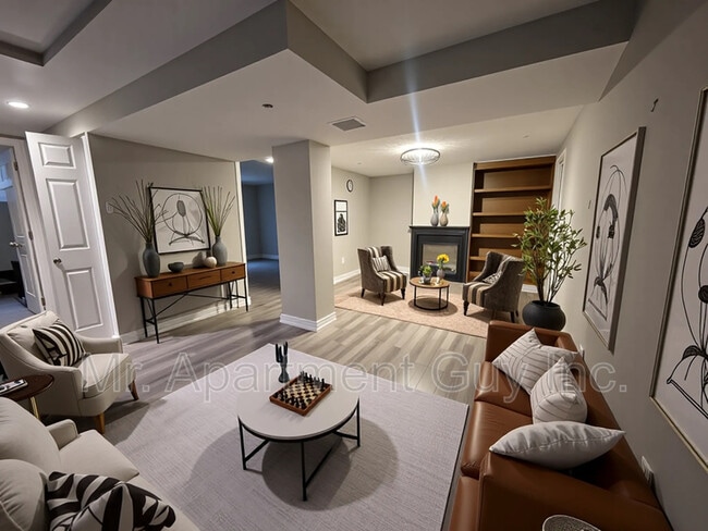 Building Photo - 272 Upper Paradise Rd