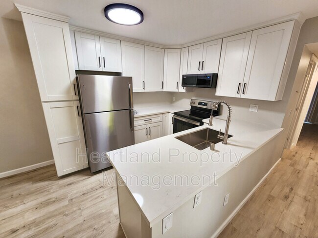 Foto del edificio - 2616 Alpine Blvd
