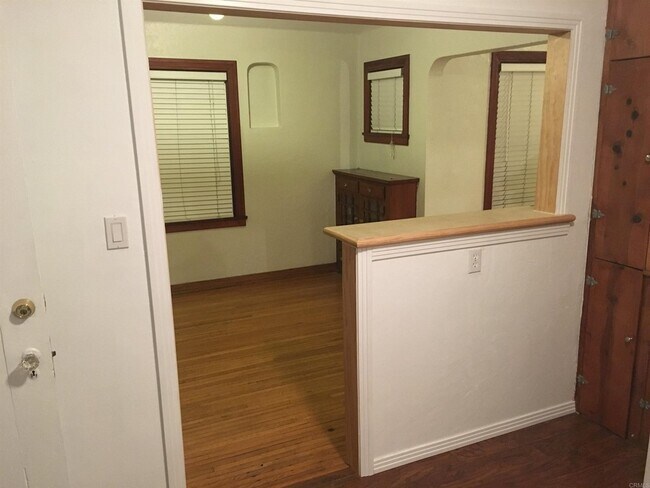 Foto del edificio - 3971 Georgia St