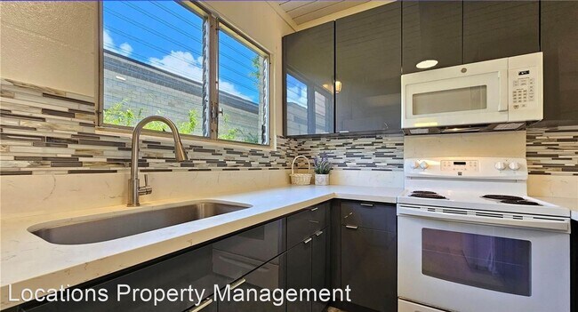 Building Photo - 2 br, 2 bath House - 4210-3 Keanu Street #205