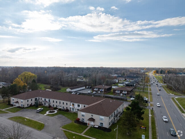 Foto del edificio - Brickstone Manor