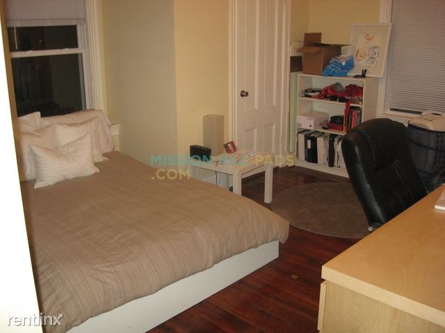 Building Photo - 45 Hillside St