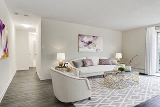 Building Photo - 53 McMurchy Avenue North