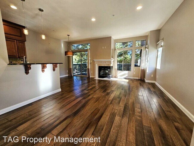 Foto del edificio - 3 br, 2.5 bath House - 2160 NW Pacific Elm Dr