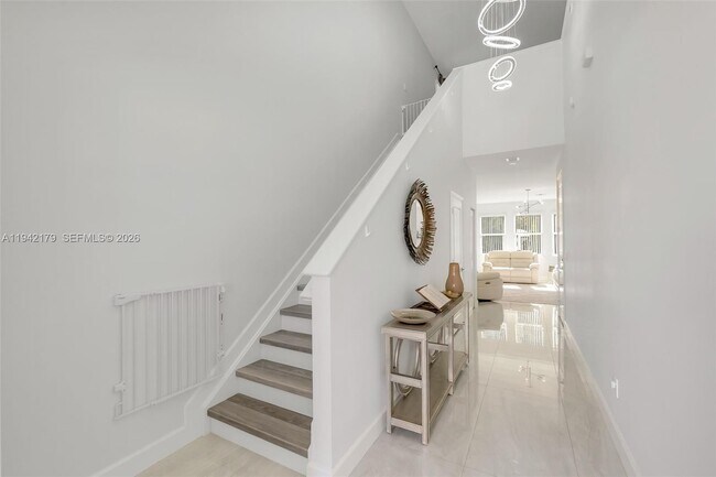 Foto del edificio - 1827 Lake Cove Dr