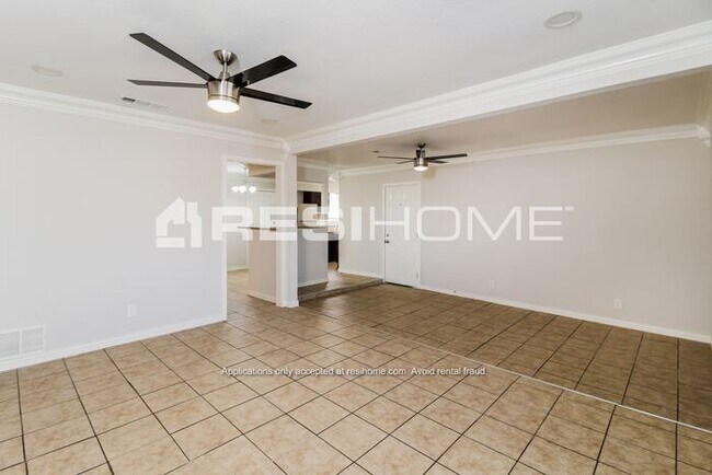 Building Photo - 1704 Continental Drive