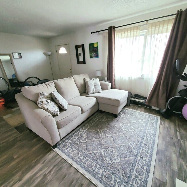 Foto del edificio - 1055 Milky Way