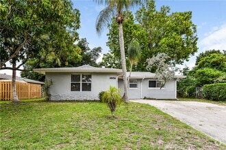 Building Photo - 4856 Deleon St