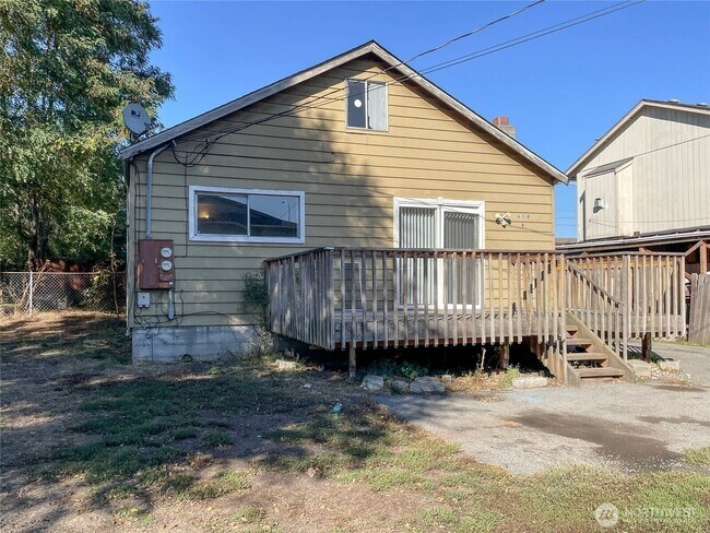 Foto del edificio - 618 5th St SE