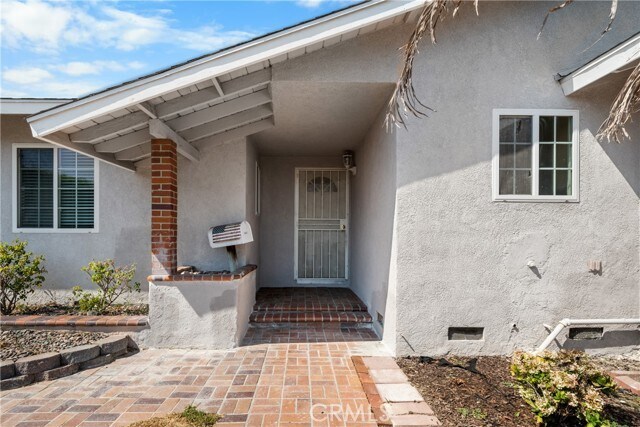 Foto del edificio - 8691 Davmor Ave